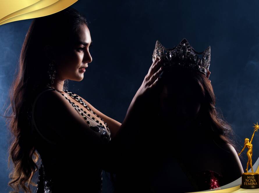 Candidata en el escenario de Miss Nova Fémina, redefiniendo los concursos de belleza en Miami