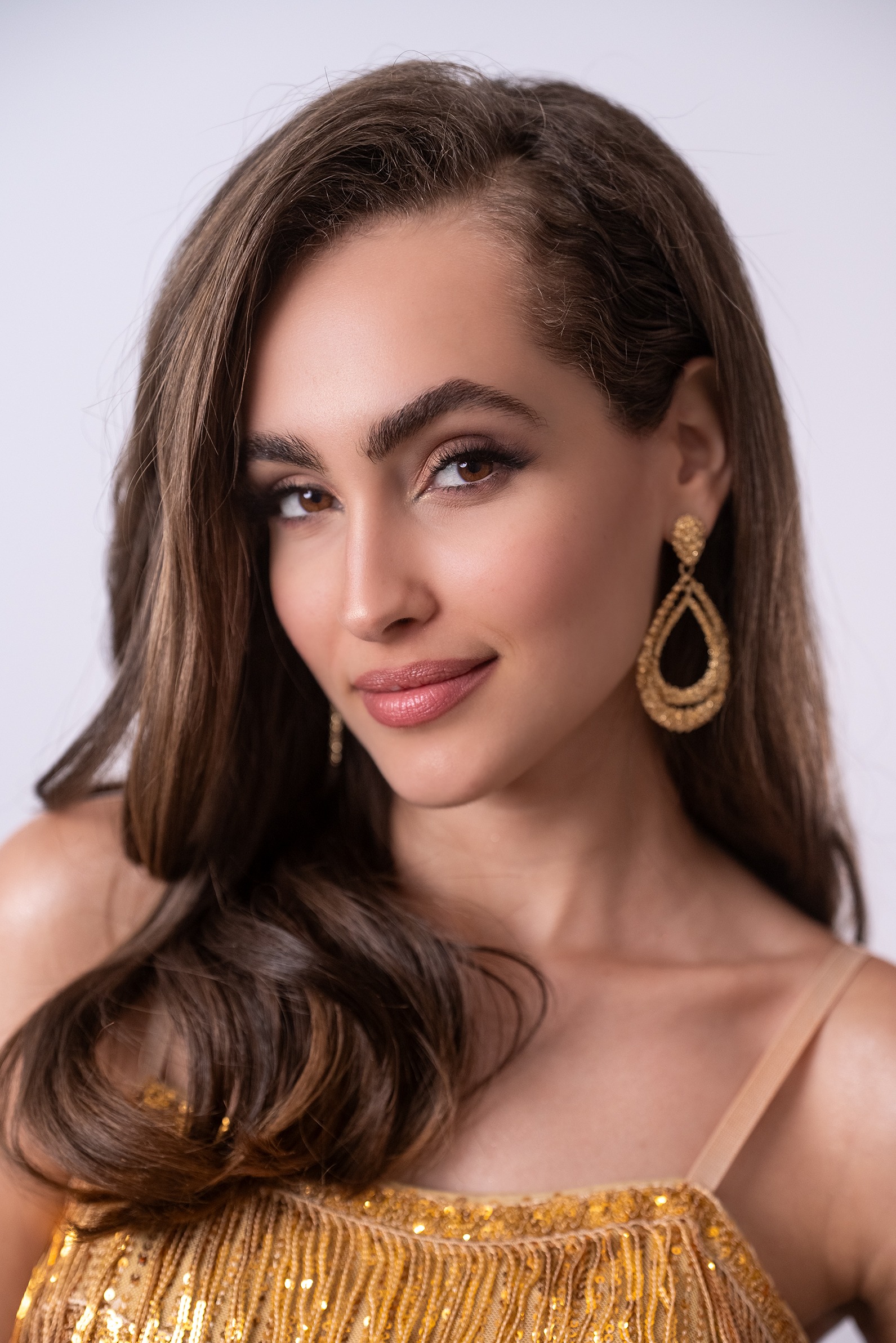 Lianet Gardner Gonzalez Miss Nova Femina contestant number 116 official portrait