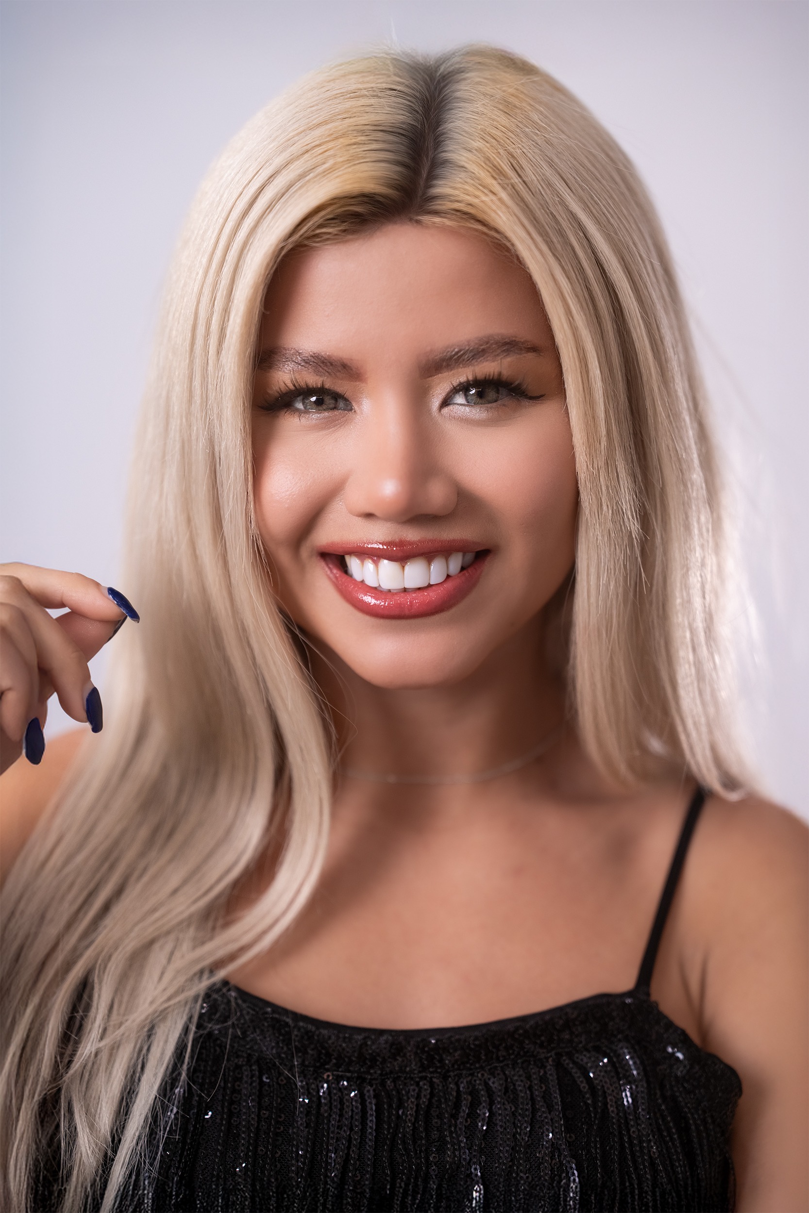 Astrid Sandra Wend Rueda Prada Miss Nova Femina contestant number 149 official portrait