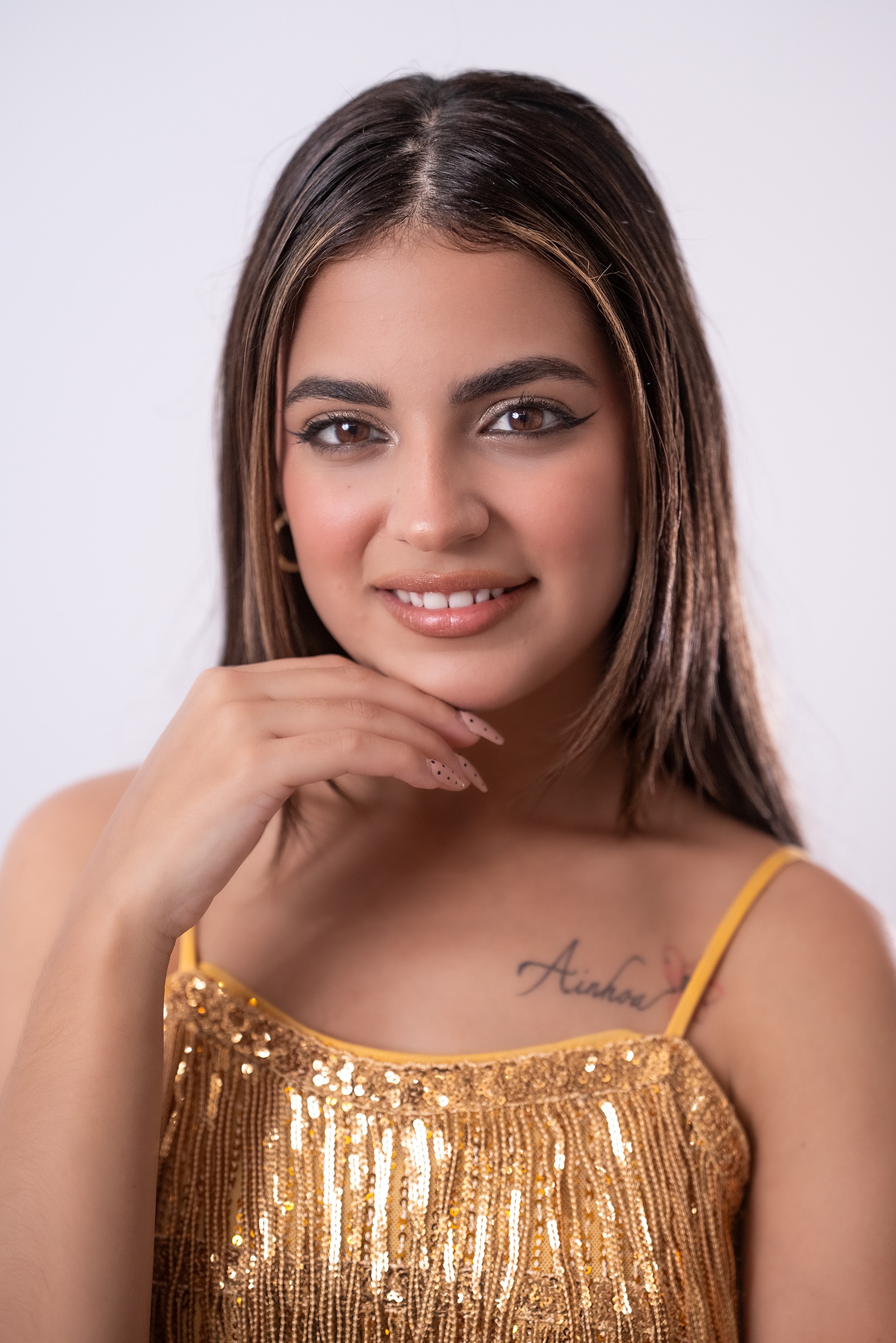 Diany Fuentes Naranjo Miss Nova Femina contestant number 52 official photo